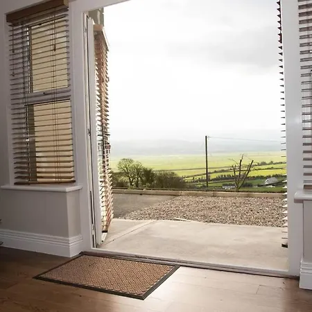 Hillside House- Wild Atlantic Way Holiday home *