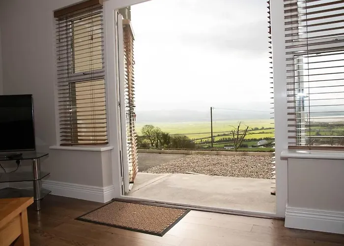 Hillside House- Wild Atlantic Way Holiday home *